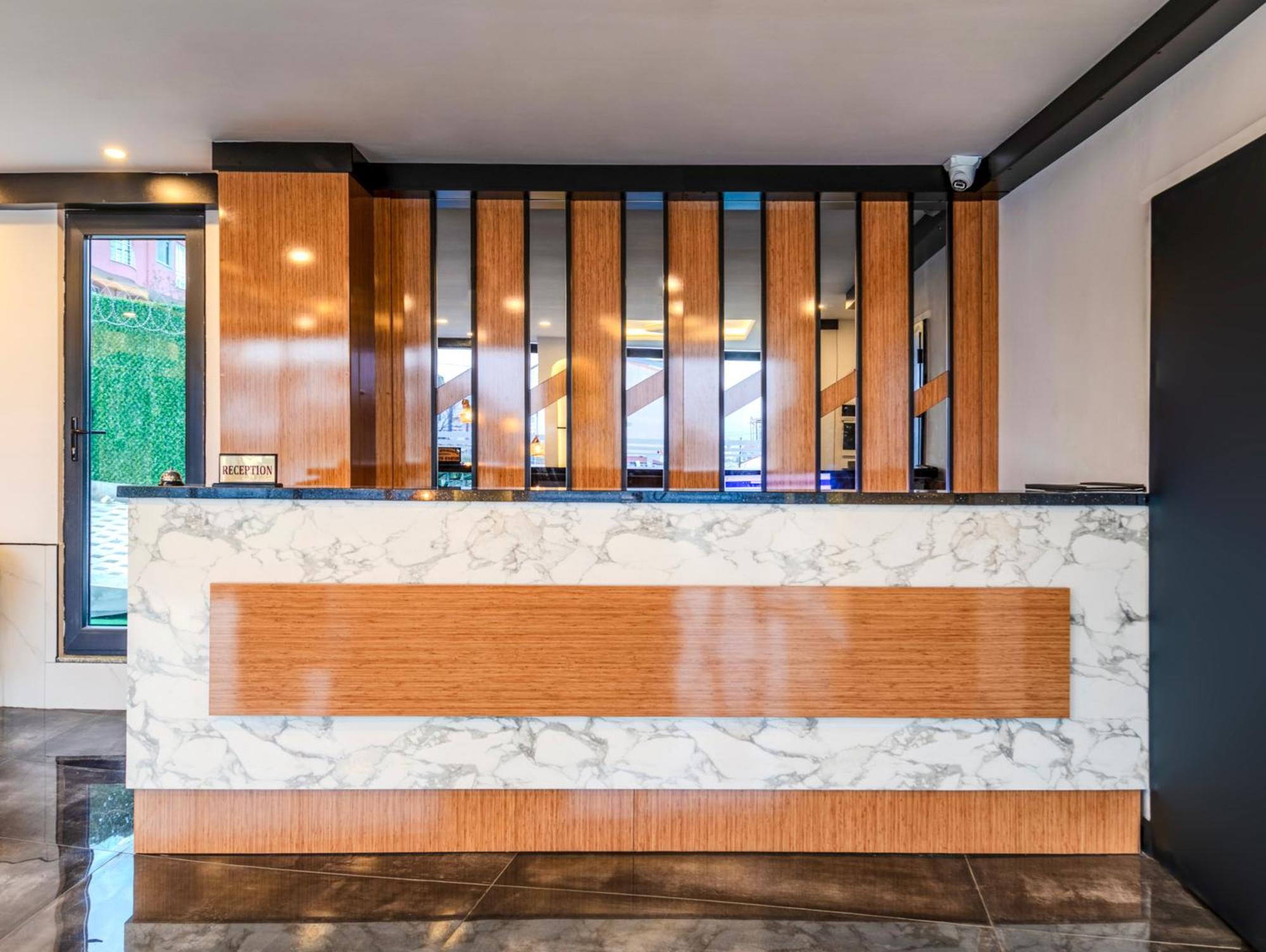 Solin Airport Hotel Arnavutkoy Exterior photo